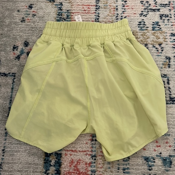 light green color - Picture 2 of 3